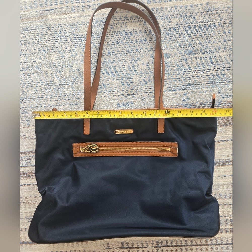 Michael Kors Navy and Tan Tote - Picture 15 of 16